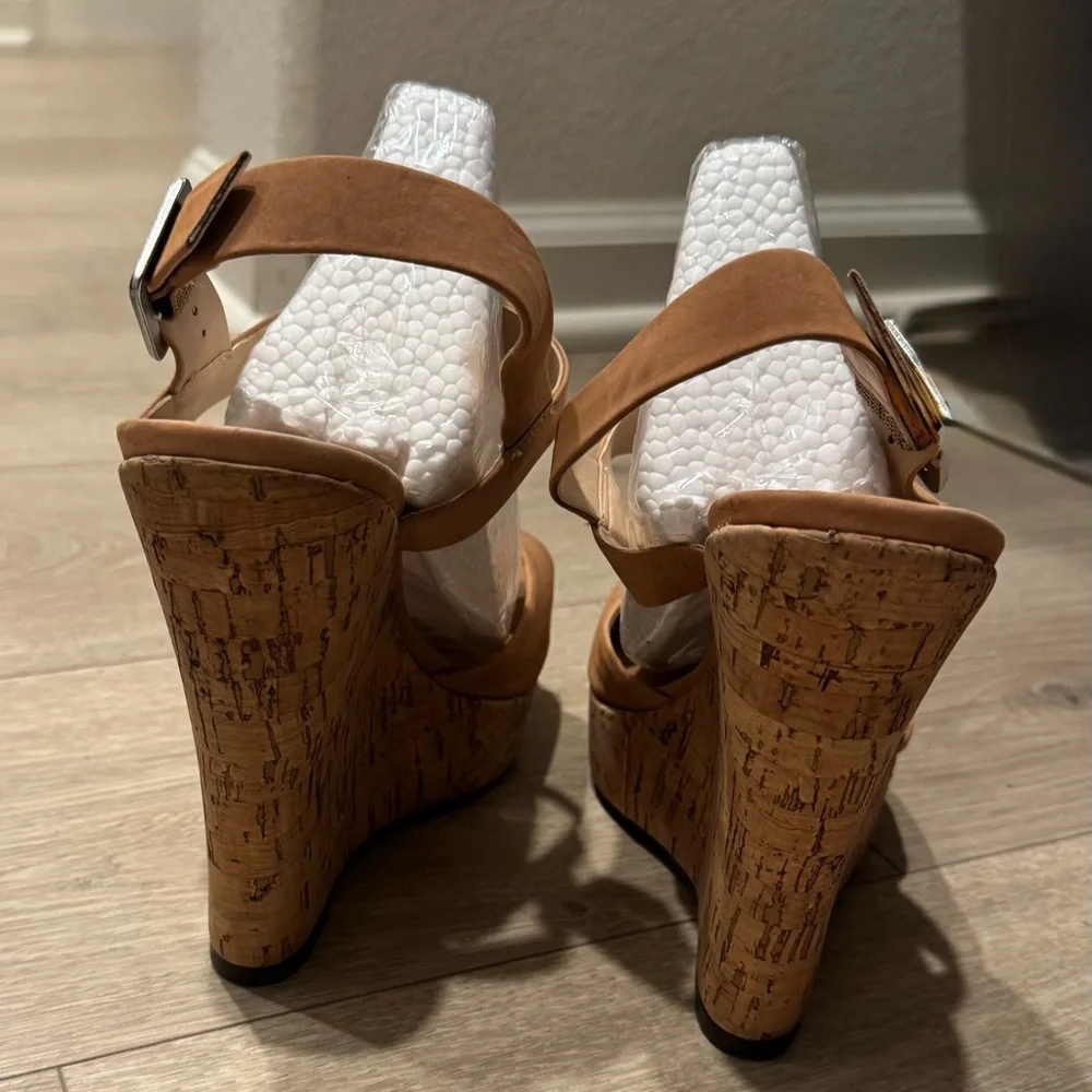 SCHUTZ‎ Light Brown Wedge Sandals
